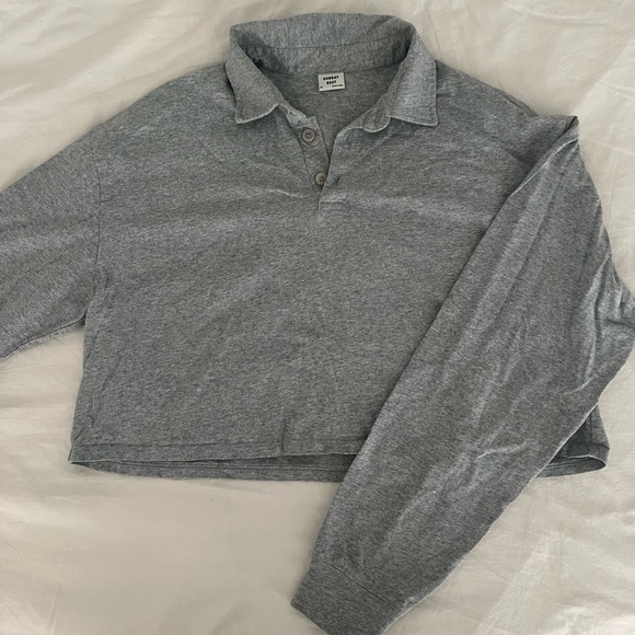 Aritzia Sunday Best Collared Polo Long Sleeve Crop Shirt in gray, size M - Picture 2 of 4